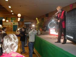 DR TV 1.jpg (16931 bytes)